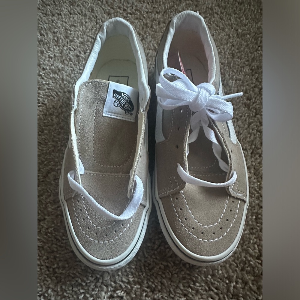 NWB Sk8 low vans